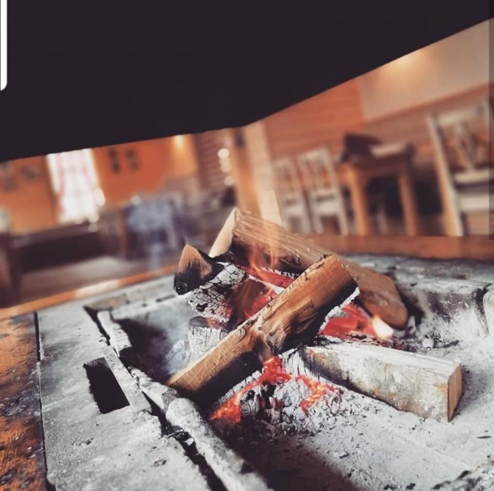 מוסטר Hotel Snjezna Kuca - Nature Park Of Bosnia Herzegovina מראה חיצוני תמונה