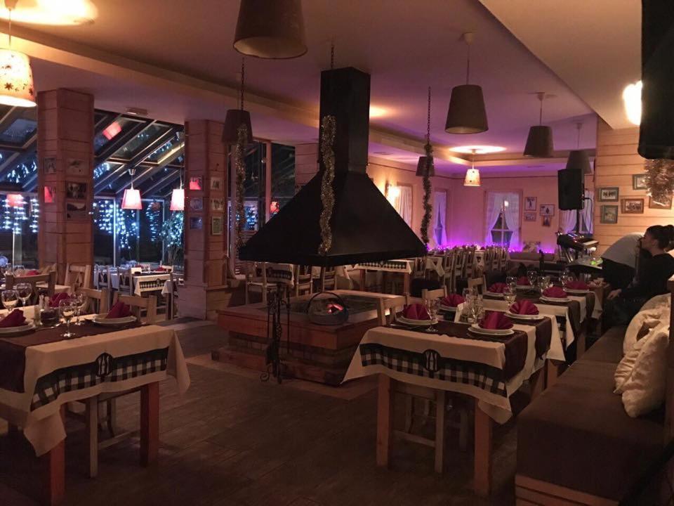 מוסטר Hotel Snjezna Kuca - Nature Park Of Bosnia Herzegovina מראה חיצוני תמונה