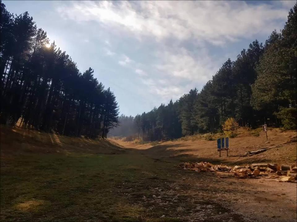 מוסטר Hotel Snjezna Kuca - Nature Park Of Bosnia Herzegovina מראה חיצוני תמונה